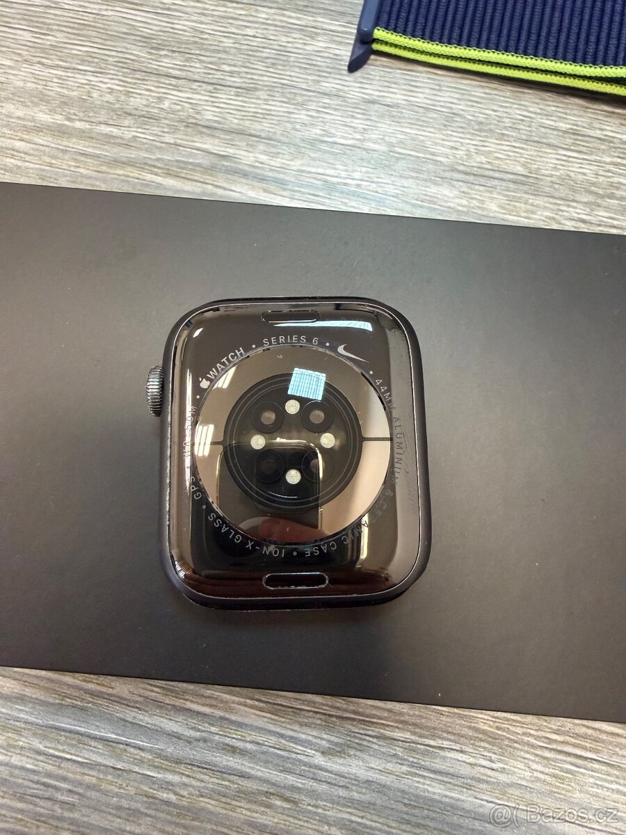 Apple Watch 6 44 mm Space Gray - 3