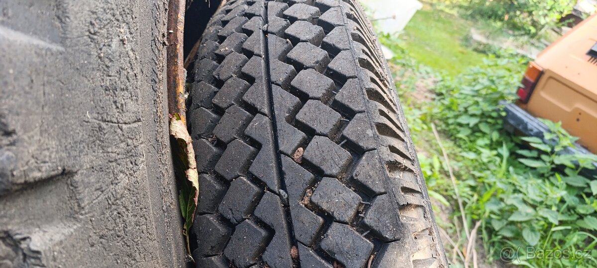 Prodám kolo na Škoda LIAZ 706 - 3