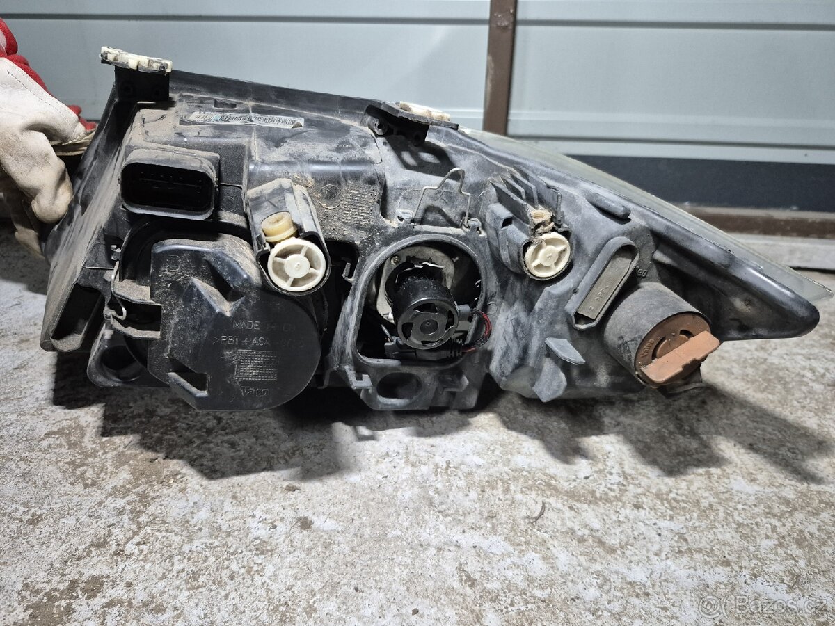 BMW E90 PFL pravé přední světlo – Valeo – LED přestavba - 3