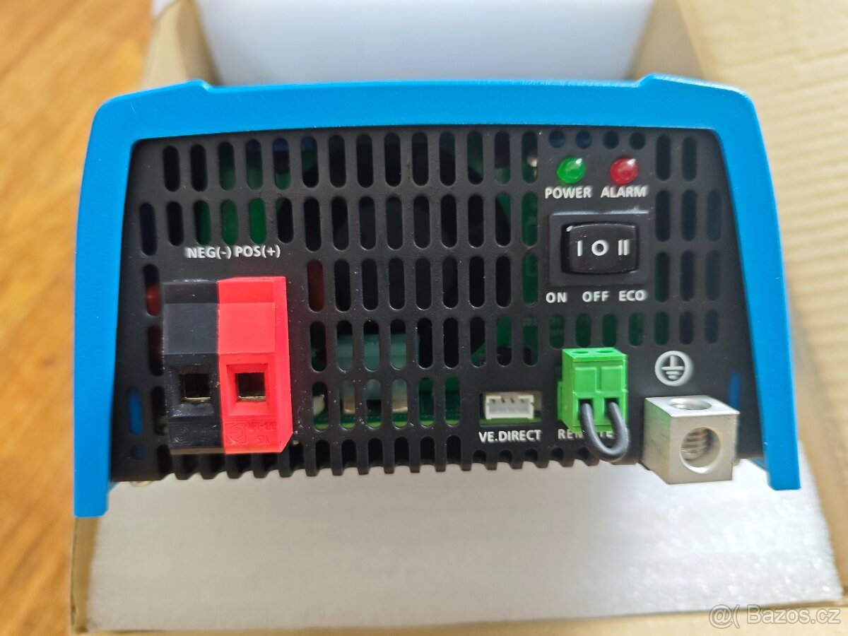Měnič napětí Victron Phoenix 500VA/12V - 3
