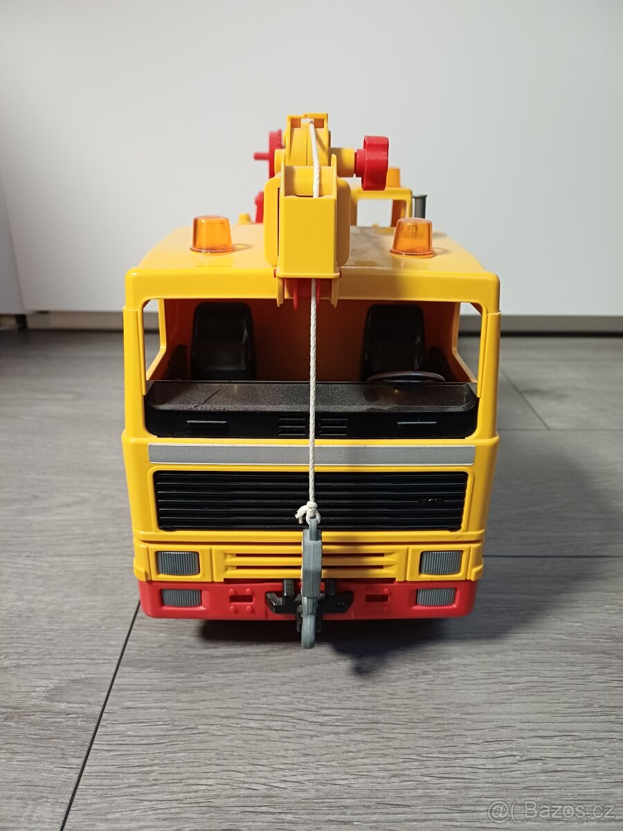 Bruder Retro jeřáb Volvo F16 - 3