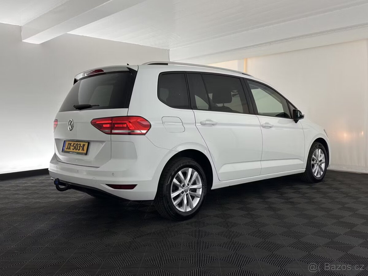 VW TOURAN 1.2 TSI Connected edice 2016 - 3