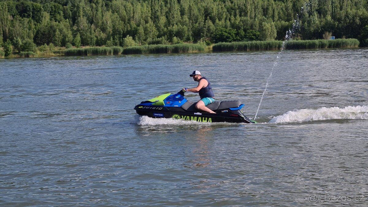 Vodní skútr Yamaha - 3