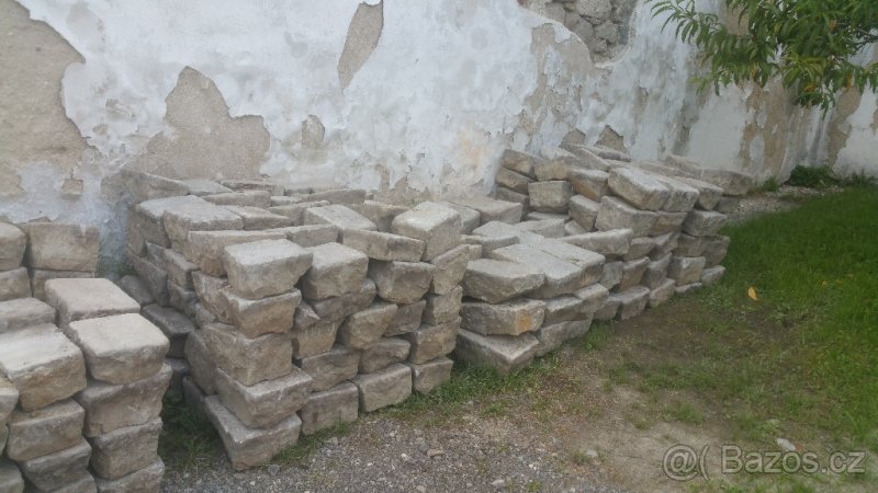 Stará kamenná dlažba - 3
