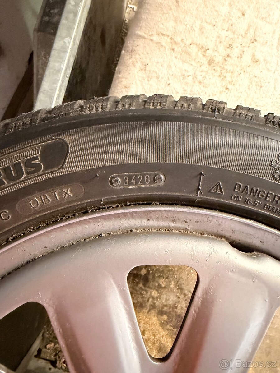 Prodám 4x zimní pneu 205/55R16 - 3