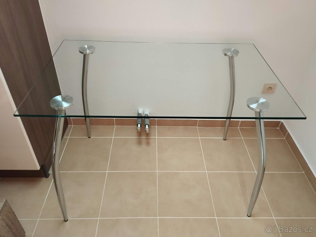 Skleněný stůl s židlemi - 3