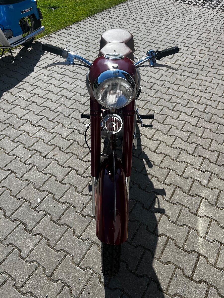 Jawa 250/353 - 3