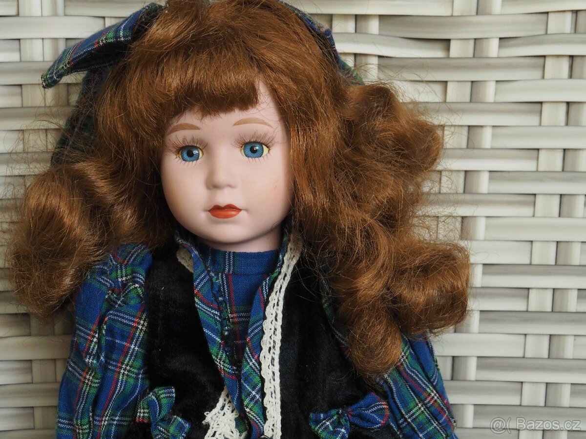 Porcelánová panenka - kárované sestry - 3