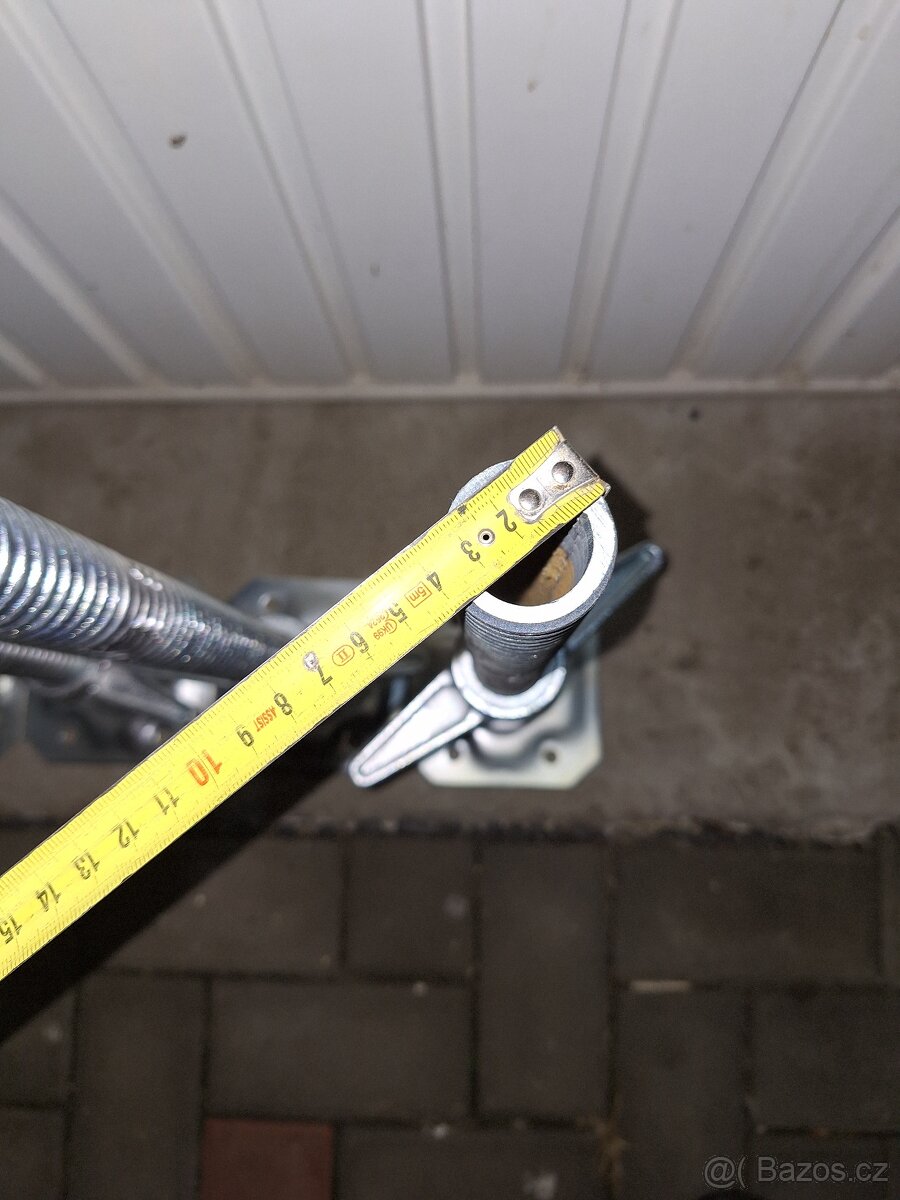 Nohy nastavitelné, šroubovací na haki,trubkové i jiné lešení - 3