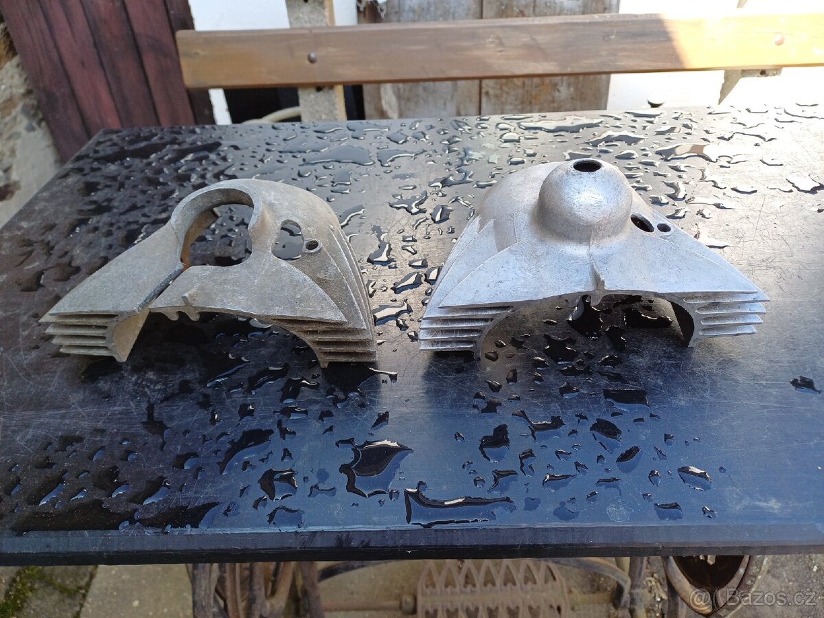 Jawa 350 Pérak - Kryt karburatoru - 3