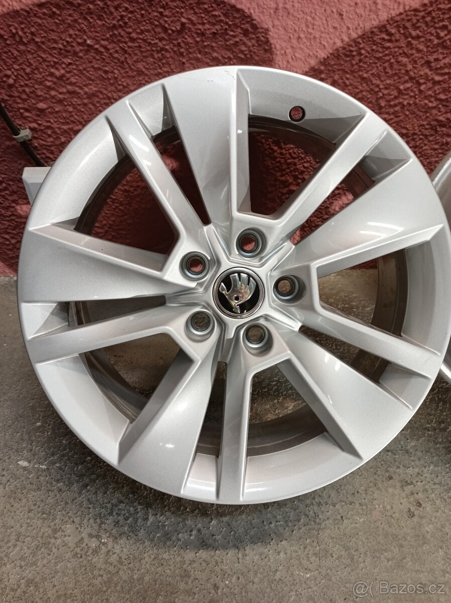 Alu Triton 17" 5x112 z vozu Škoda Karoq ZÁNOVNÍ - 3