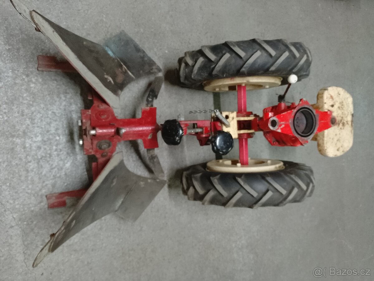 Vari převodovka T-20,oboustranný pluh+ nastavovací těleso - 3