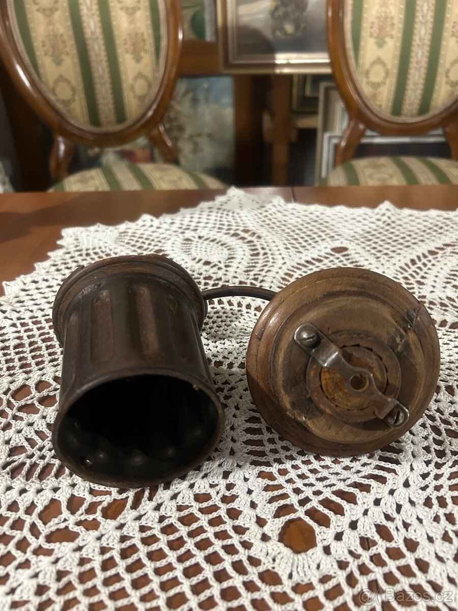 Starožitný kávový mlýnek přelom 19./20. století - 3