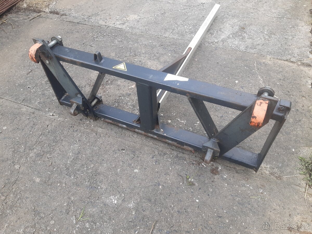 Půlič balíků na čelní nakladač Silosplit - 3