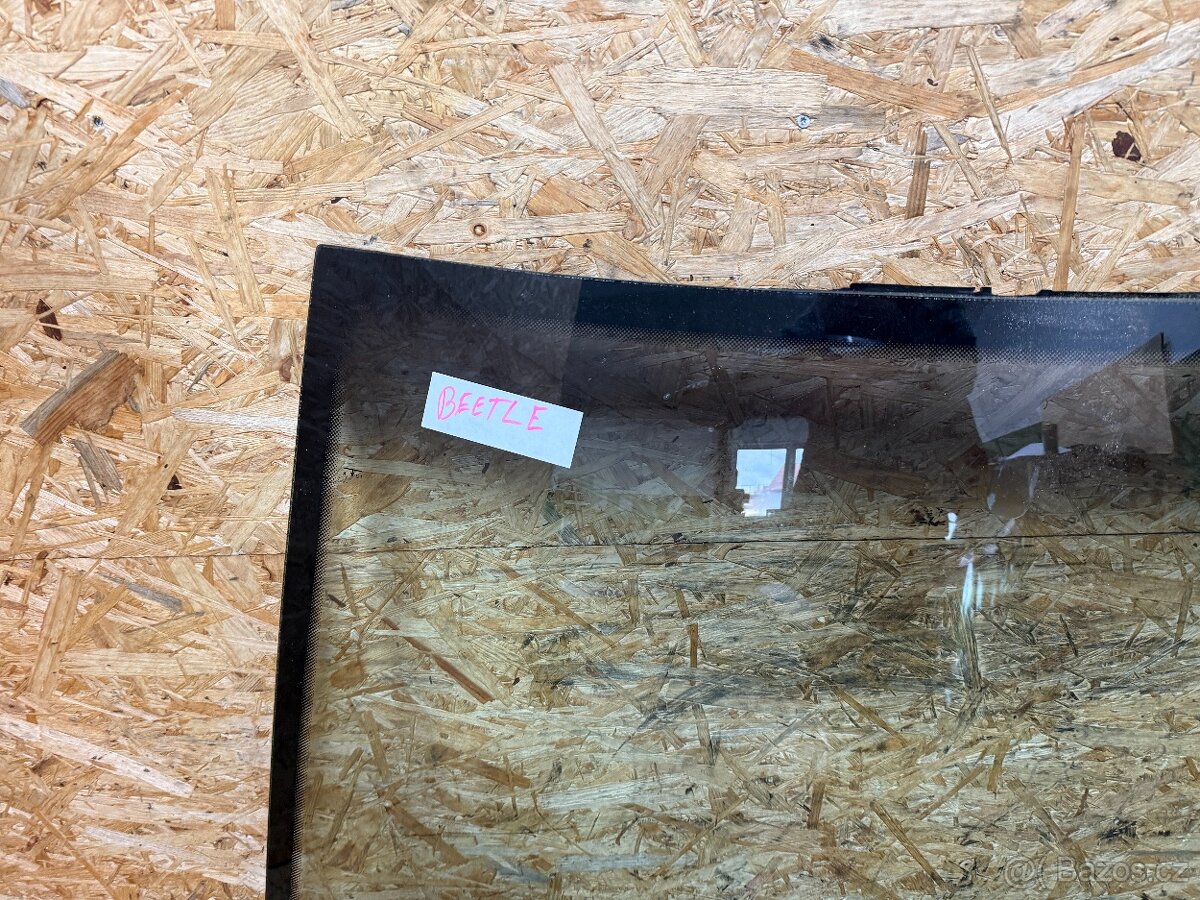 ČELNÍ OKNO VW GOLF BEETLE - 3