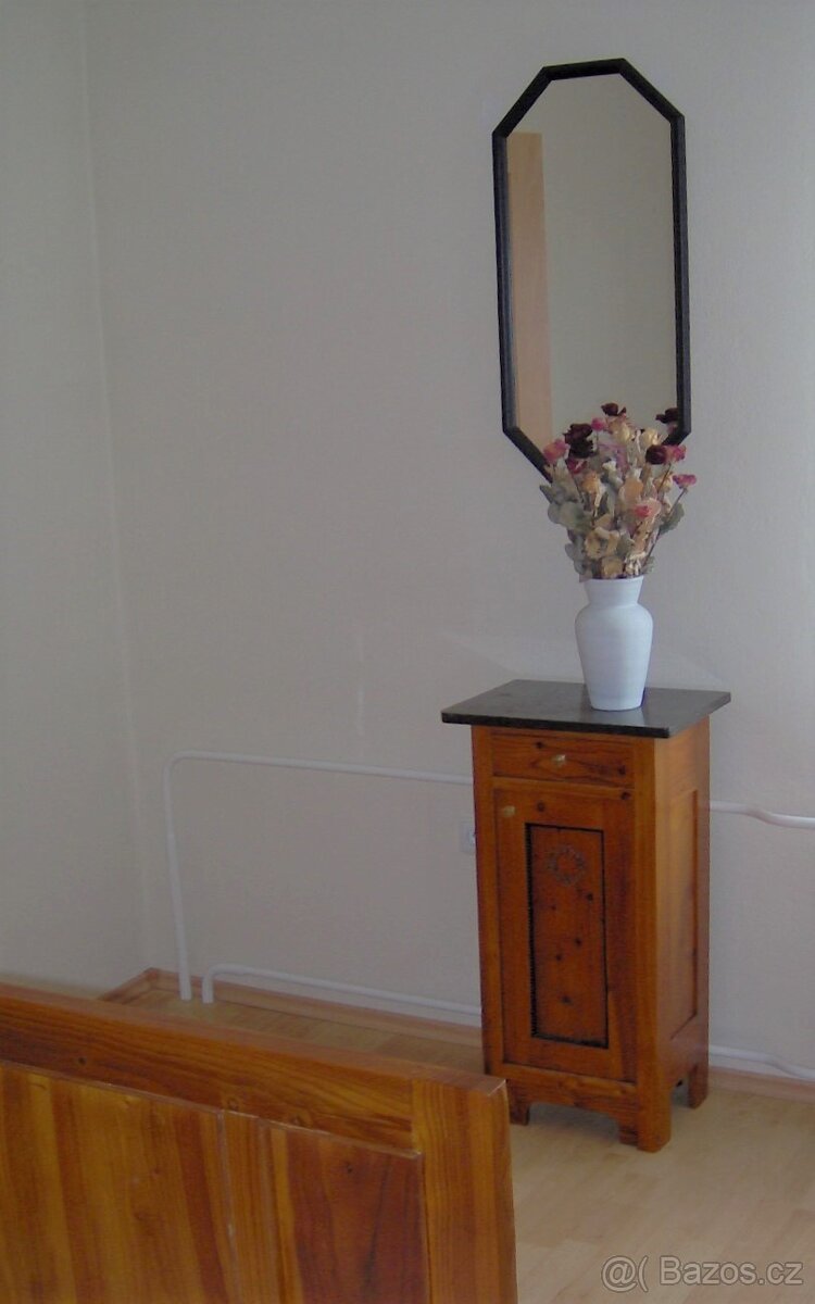 Části secesní ložnice z poč. 20 stol. - 3