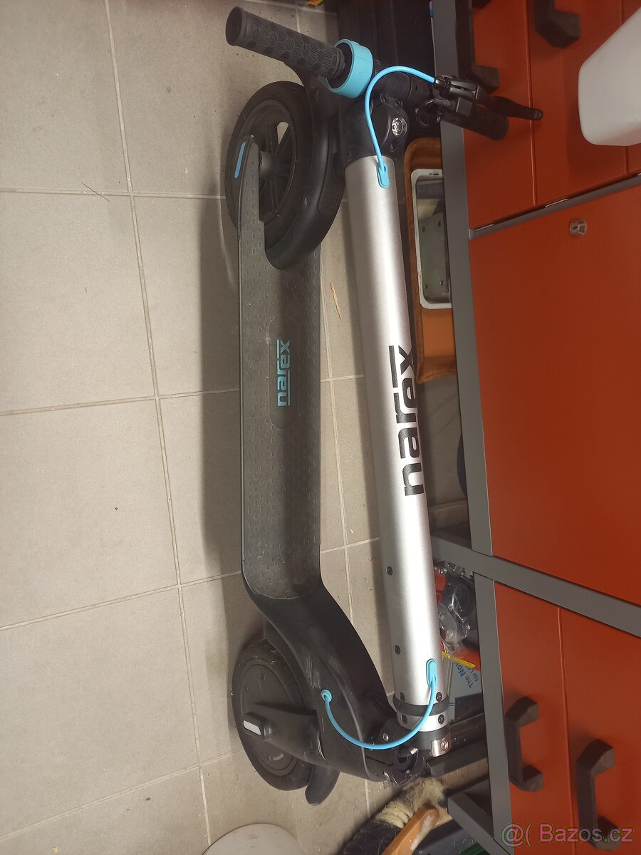 Narex ESN 350 aku koloběžka - 3