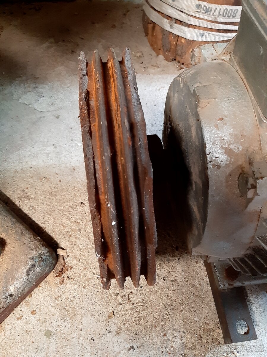 srovnávačka,srovnávací frézka - 3