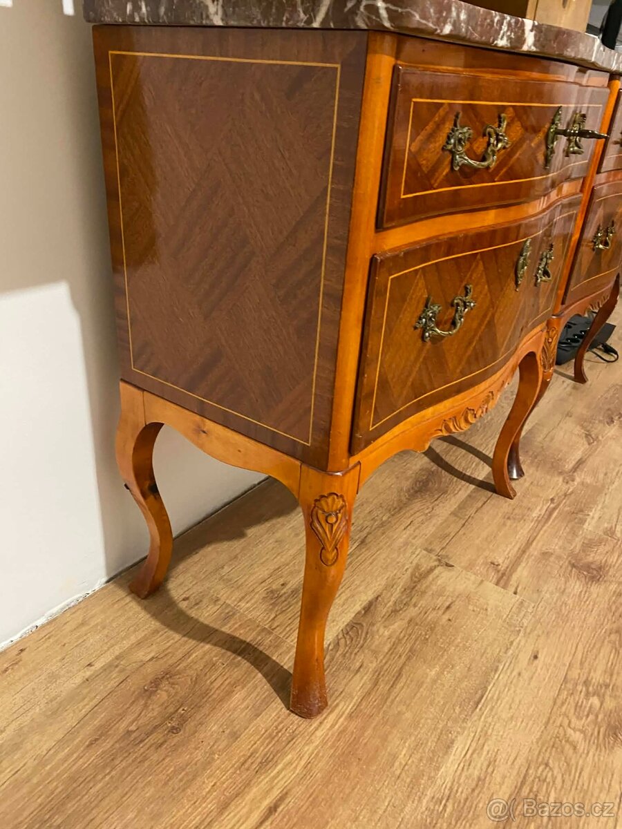 starožitná komoda - 3