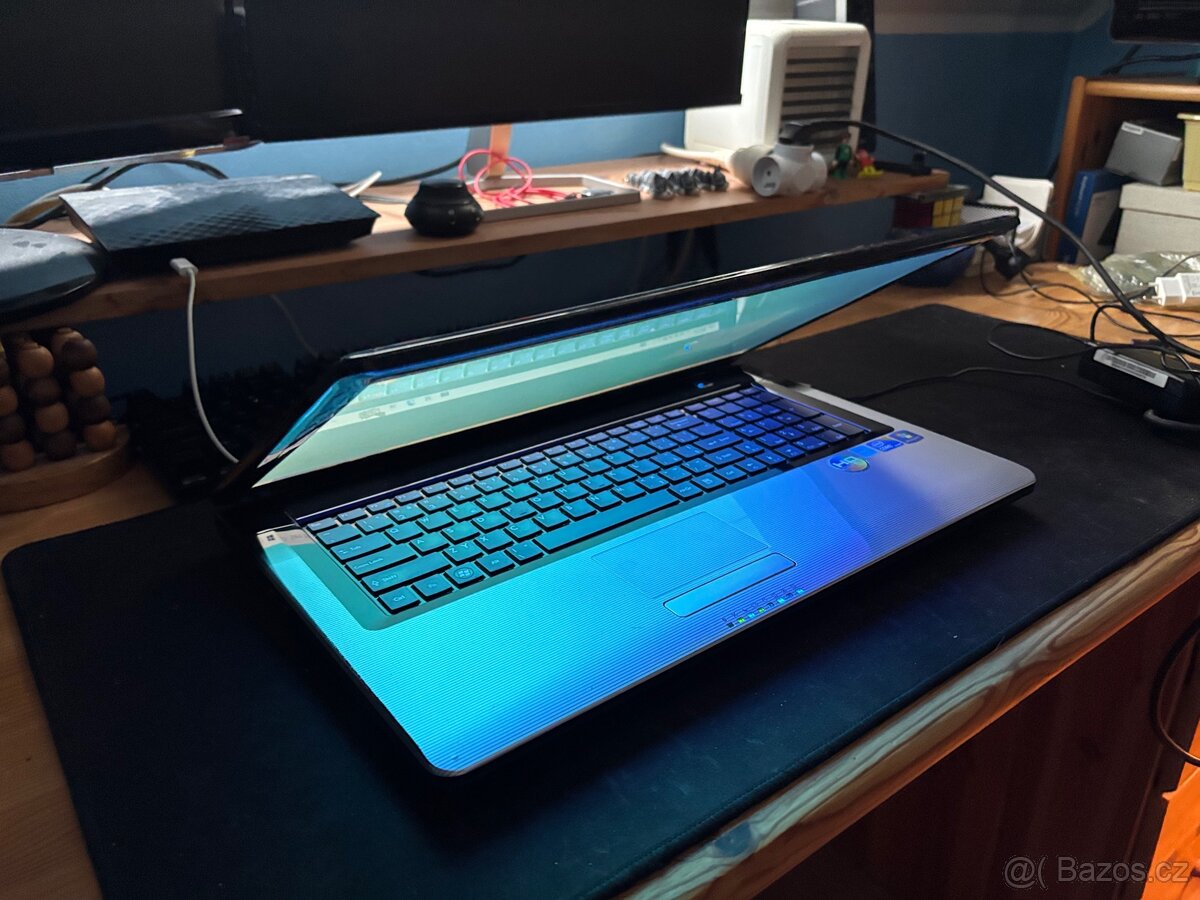 MSI CR720 – 17,3” notebook, SSD 120 GB, Intel i3, Windows 10 - 3