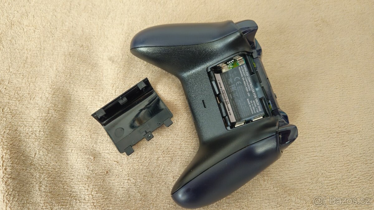 XBOX ovladač Wireless - 3