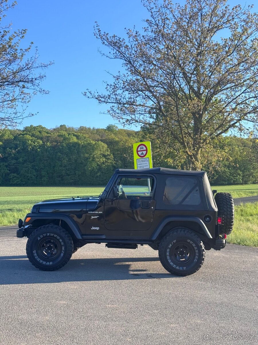 Jeep Wrangler TJ 2.5 Sport - 3