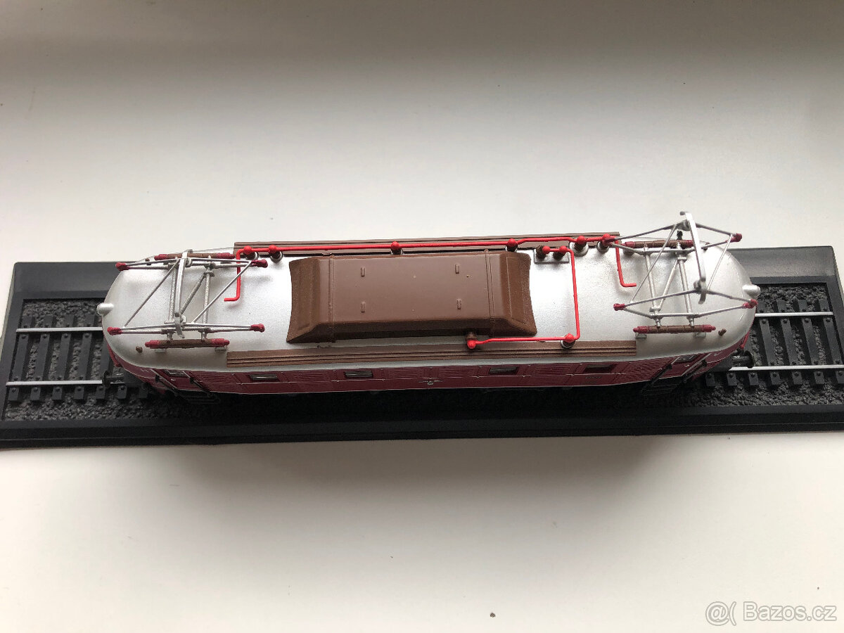 Model elektrické lokomotivy H0 - 3