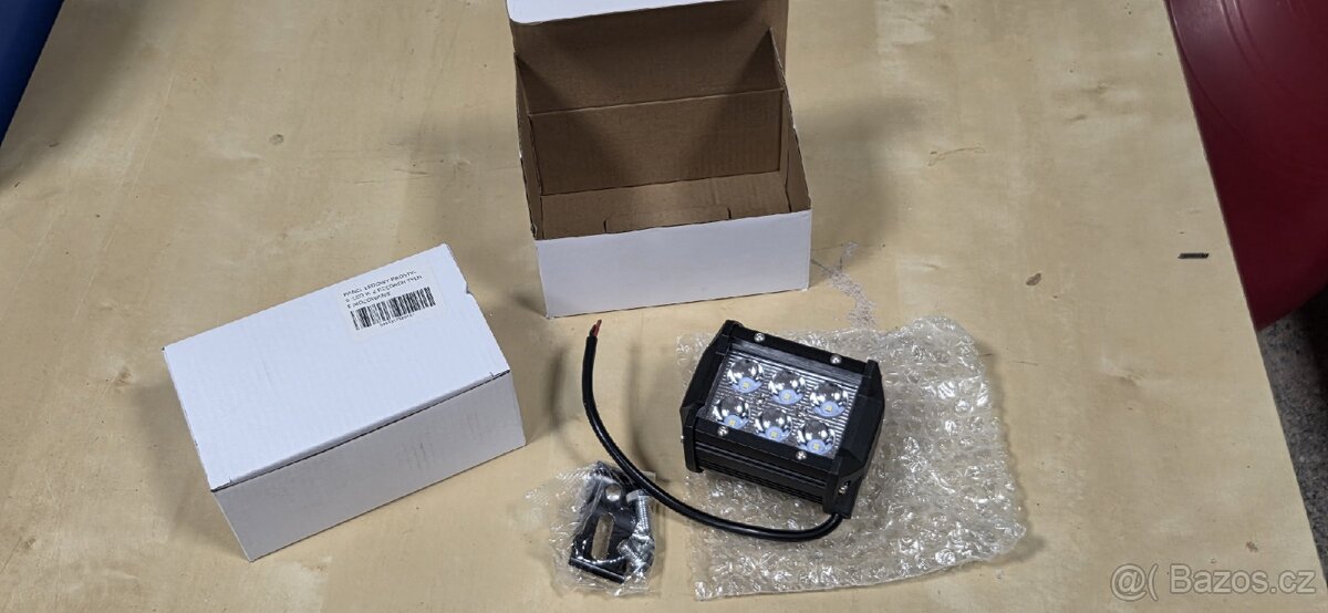 LED reflektor 12V 6W - 3