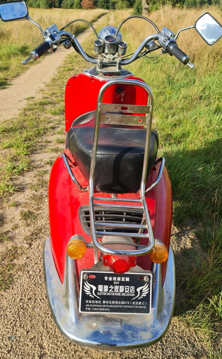 Elektroskůtr bez baterie - 3