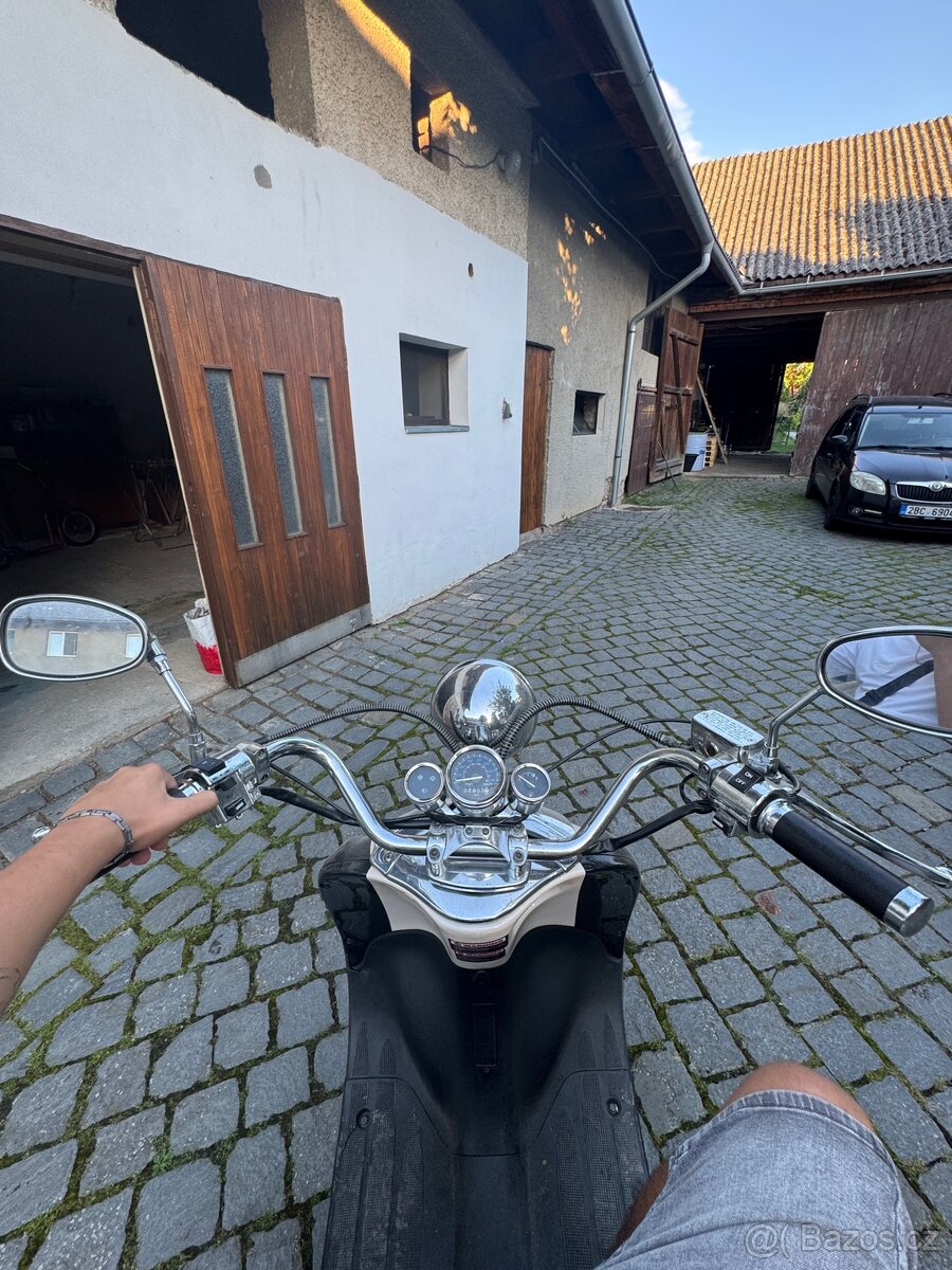 SKÚTR ZNEN RETRO - 3