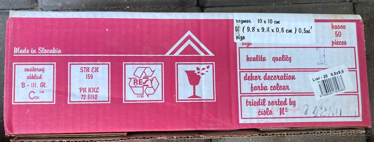 Zbylé malé barevné obkladačky do koupelny - 3