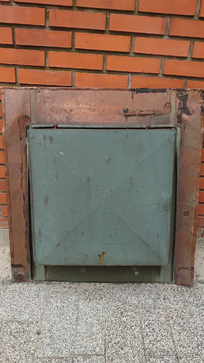 Revizní střešní okno měděné - 3