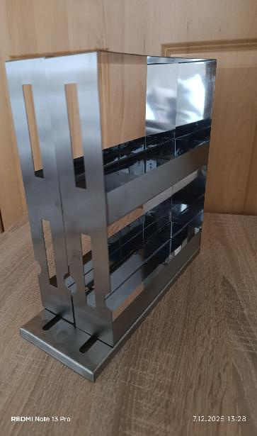 Vysunovací nerezová polička na kořenky - 3