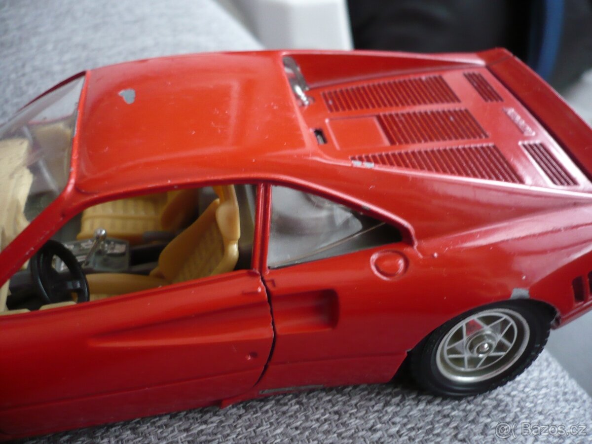 1:24 Ferrari GTO 1984 Bburago Italy (1/24) - 3
