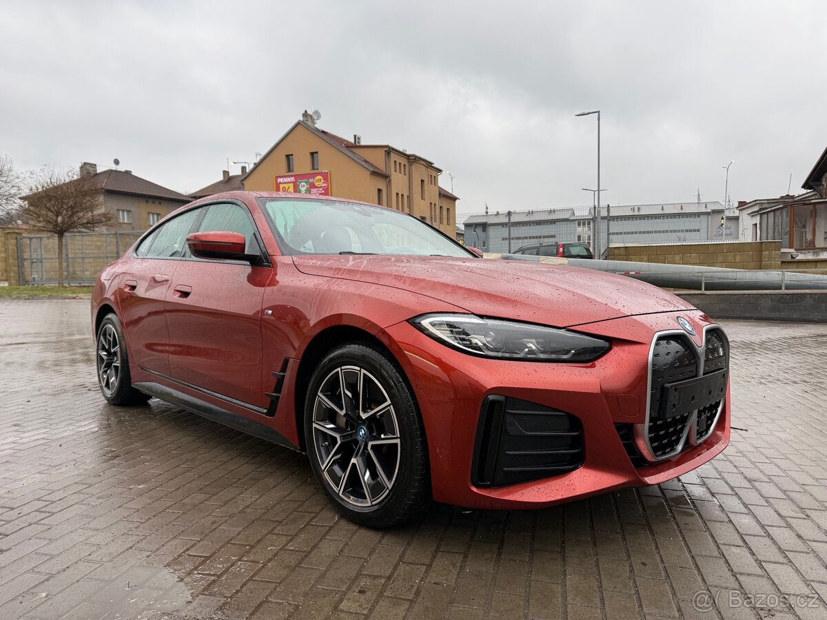 BMW i4 eDrive40 GC M-Paket ACC 8/2022 70500 km DPH - 3