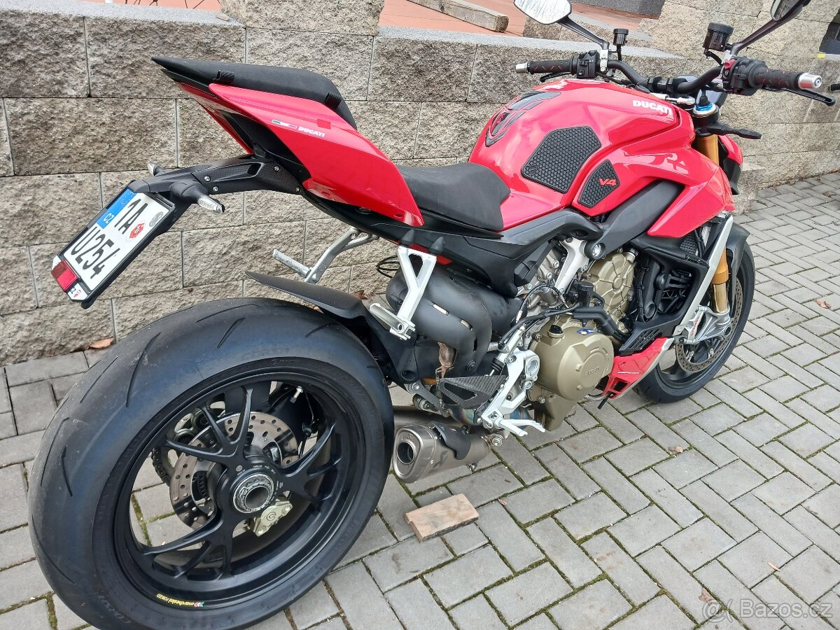 DUCATI STREETFIGHTER V4S - 3