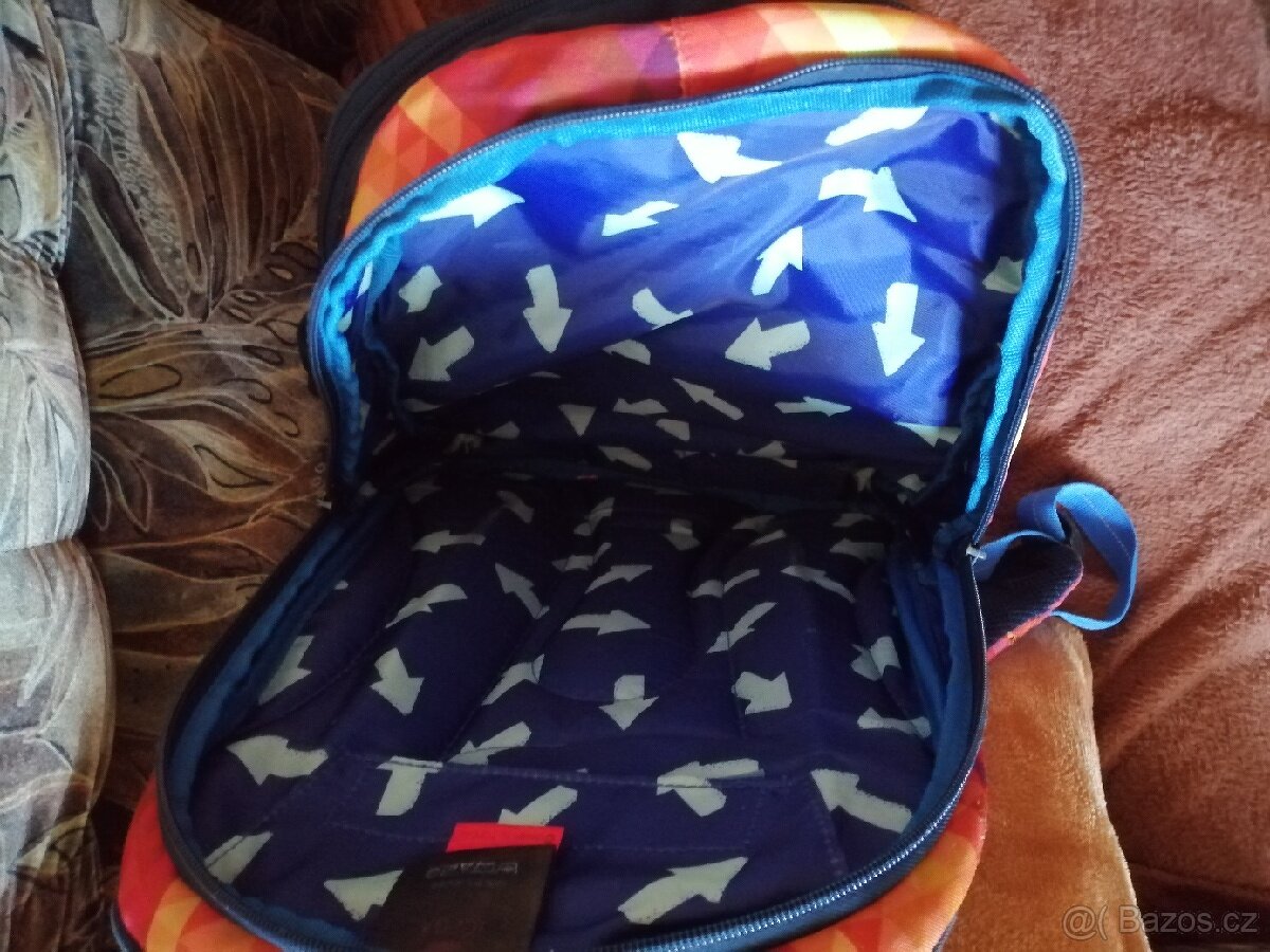 Prodám školní batoh. - 3