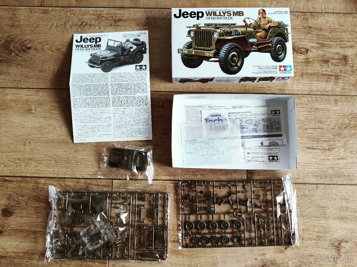 Plastikové a dřevěné modely - 3