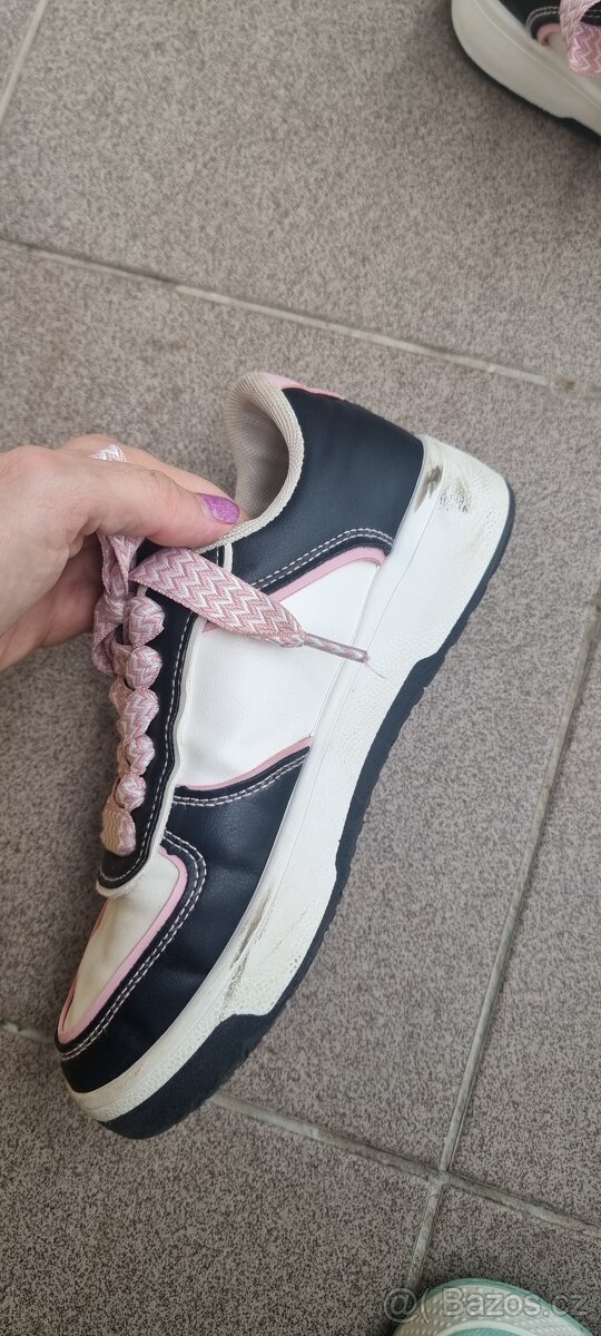 Dívčí tenisky Cropp, vel. 36 - 3