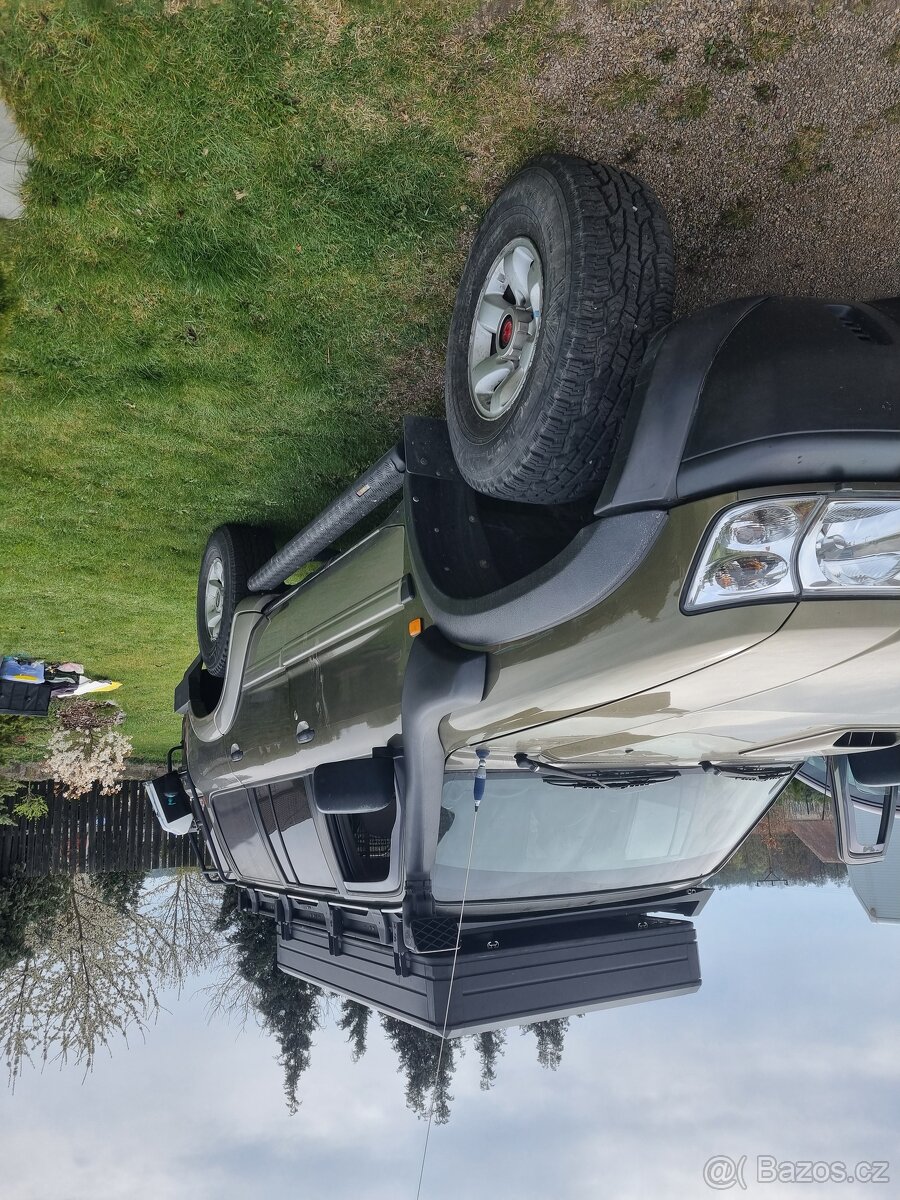 Nissan patrol y61 2,8 expediční