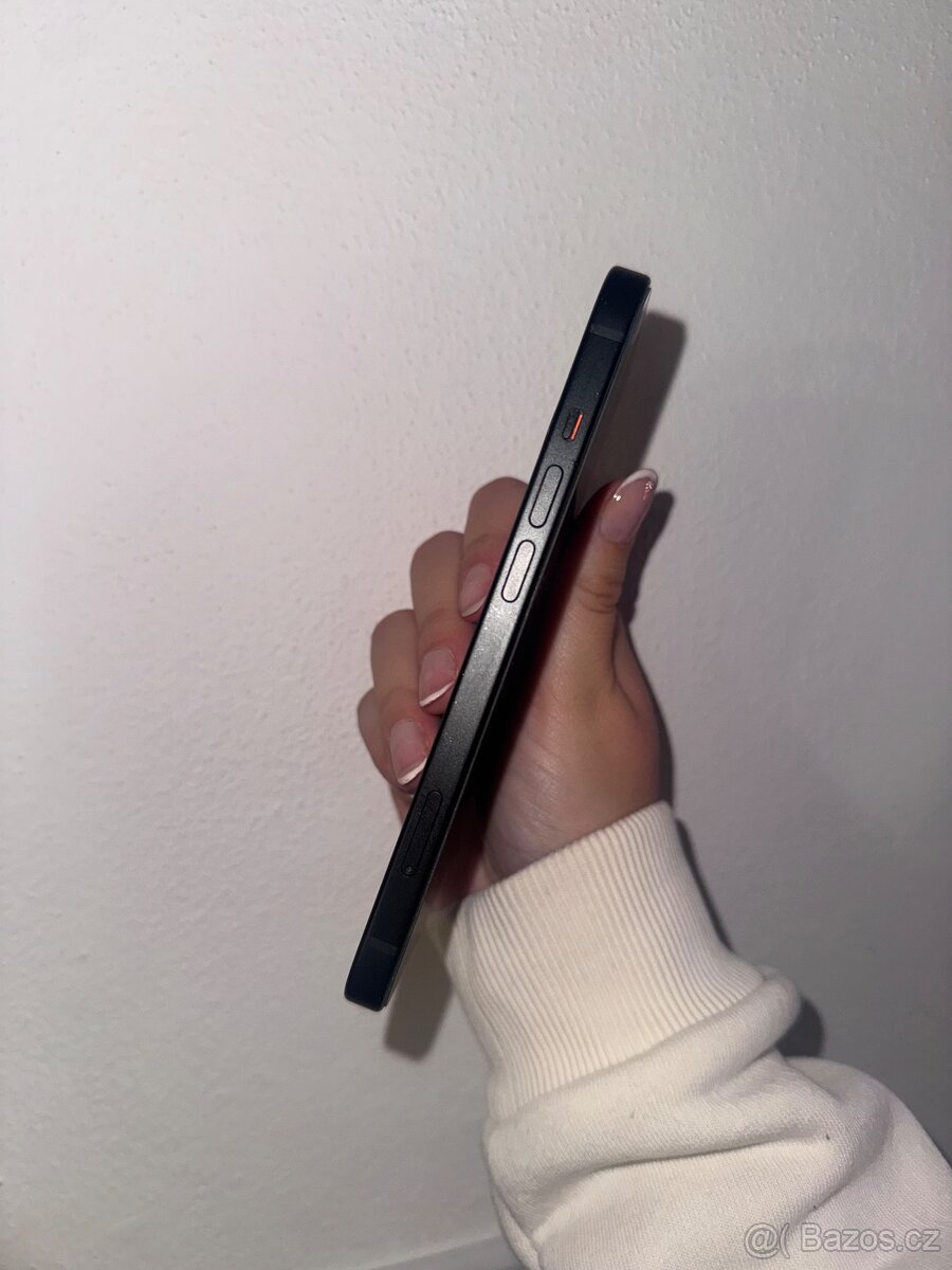 iPhone 15 128 GB se zárukou - 3