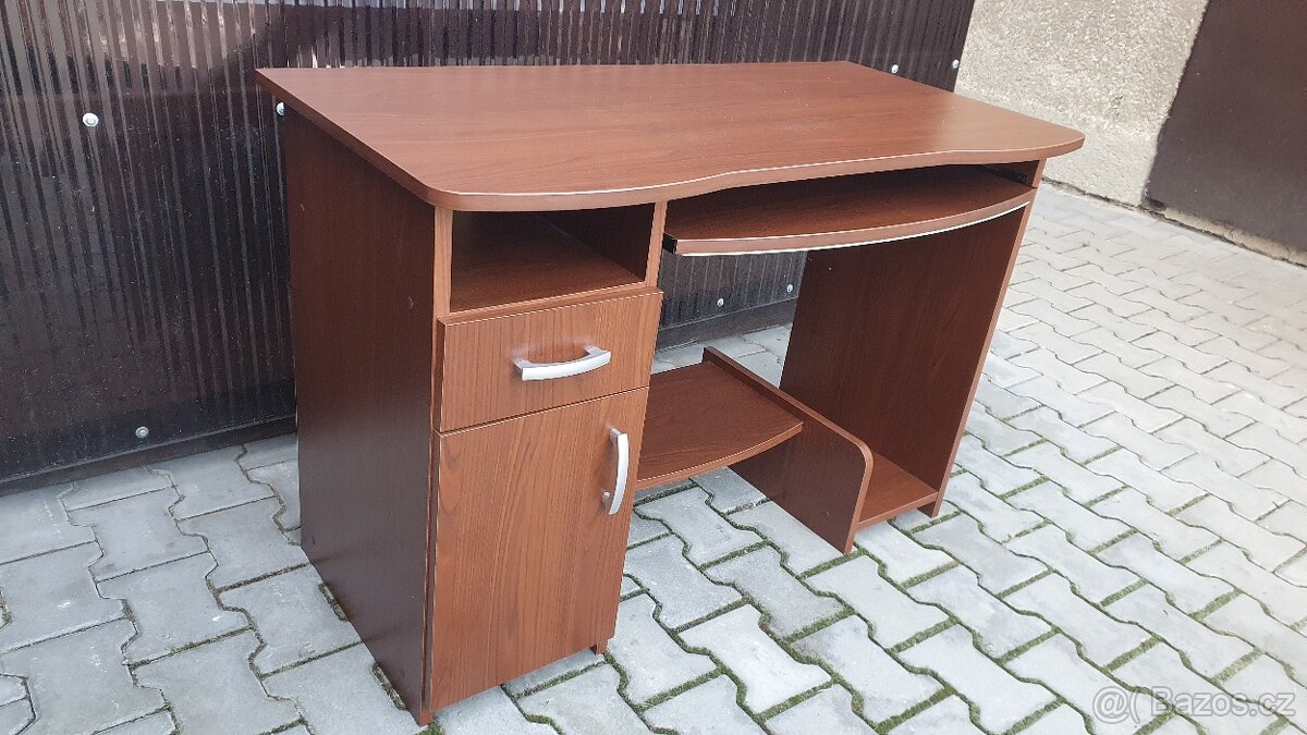 Kancelářský / PC / psací stůl, jako nový - 3