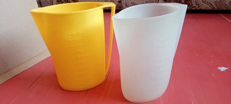 RŮZNÉ konvice a konvičky - 3