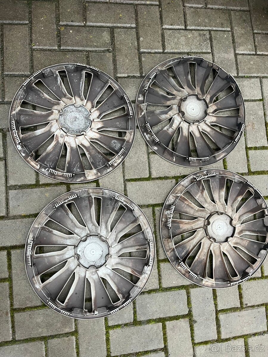 4x originál poklice Škoda R16 - zachovalé - 3