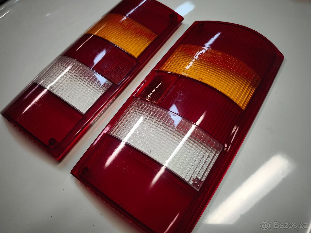 Škoda Favorit Pickup - nové kryty zadních světel - 3
