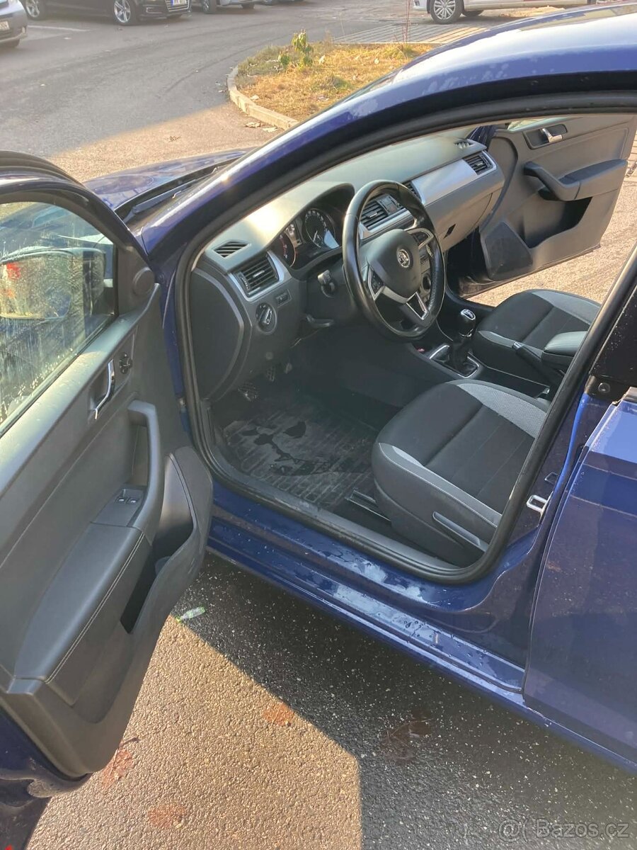 Rapid 1.2TSI 2016 - 3