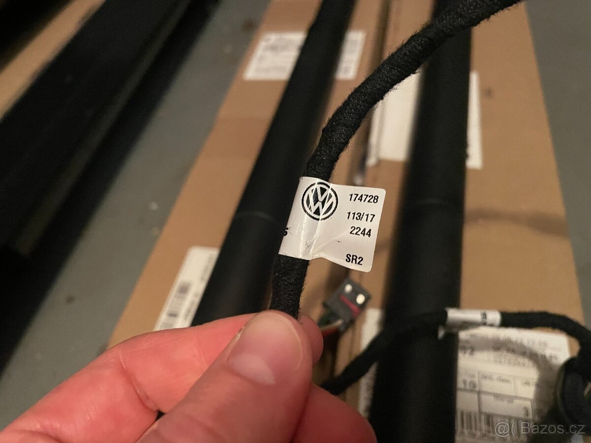 Vzpěry do kufru VW Passat B8 Variant (originál, použité) - 3