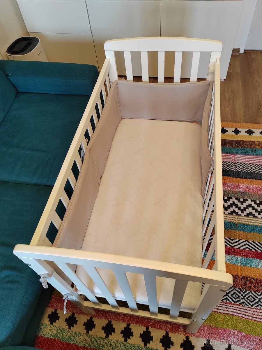 Dětská postýlka + matrace + mantinel - 3