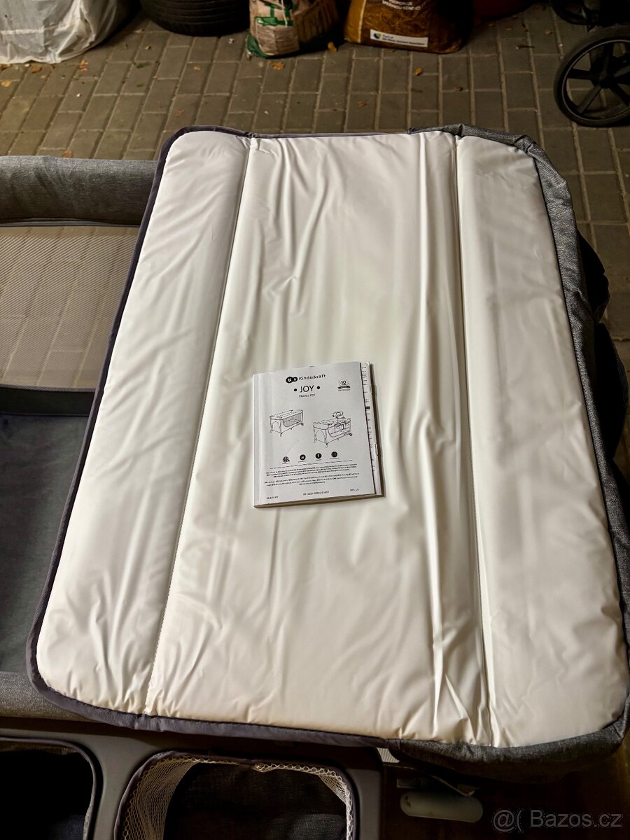 Cestovní postýlka - 3