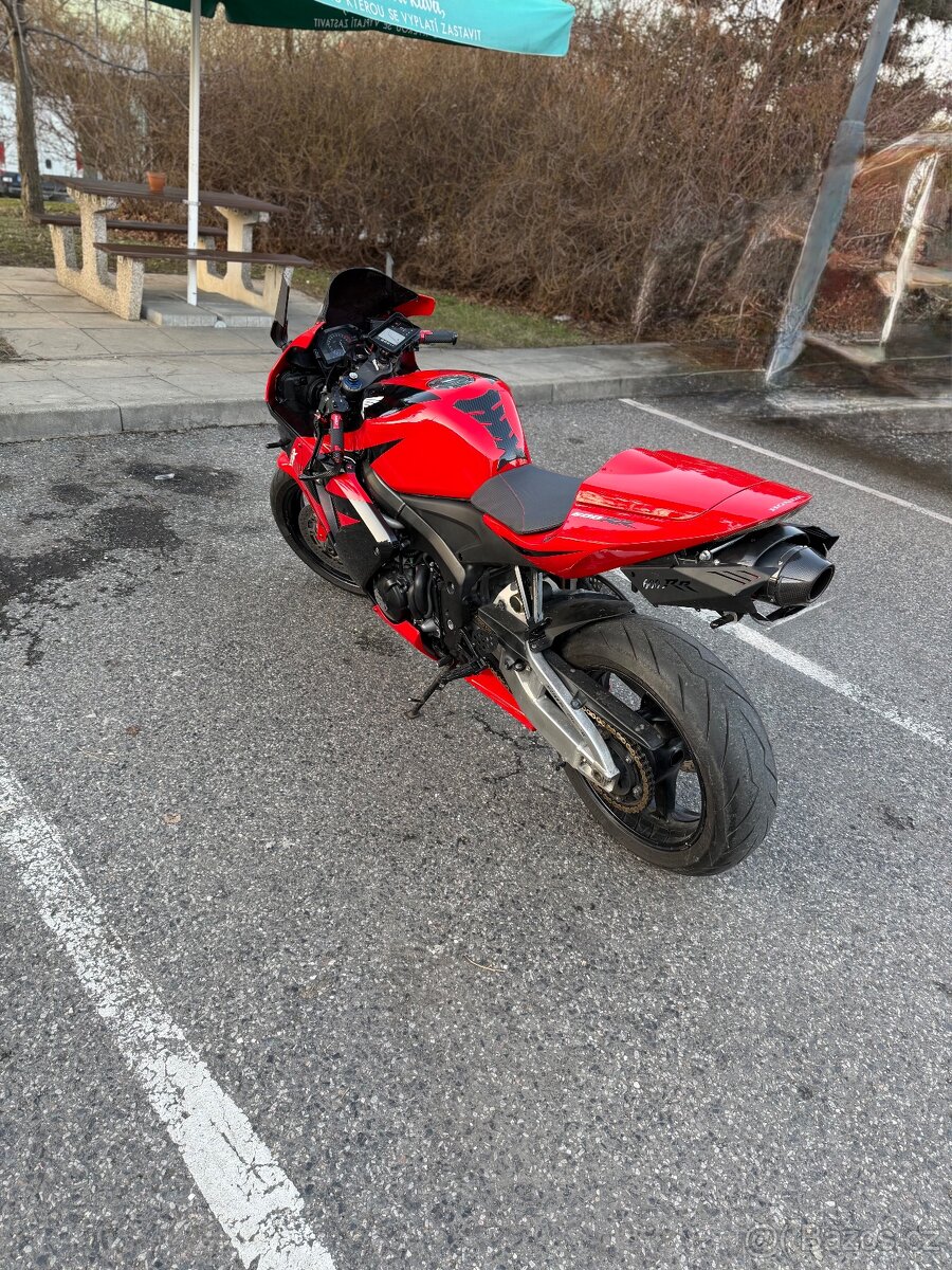 Honda CBR600RR 2006 - 3